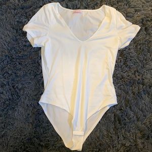 Pink Lilly bodysuit never worn!